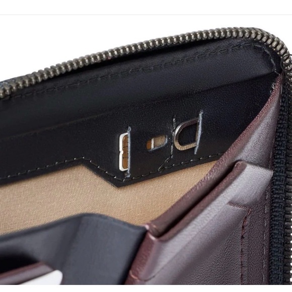 Bellroy Brown Leather Wallet - Picture 8 of 15